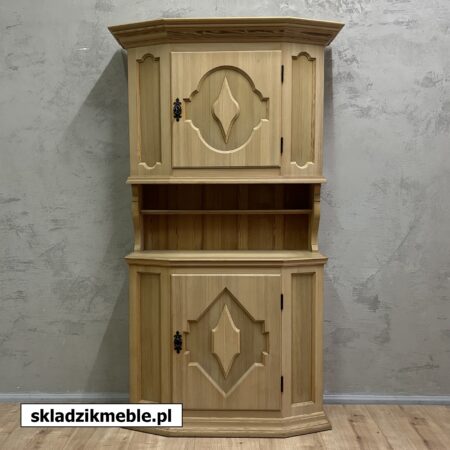091124 SKANDYNAWSKI KREDENS SOSNOWY Z ELEMENTAMI Z DREWNA BUKOWEGO