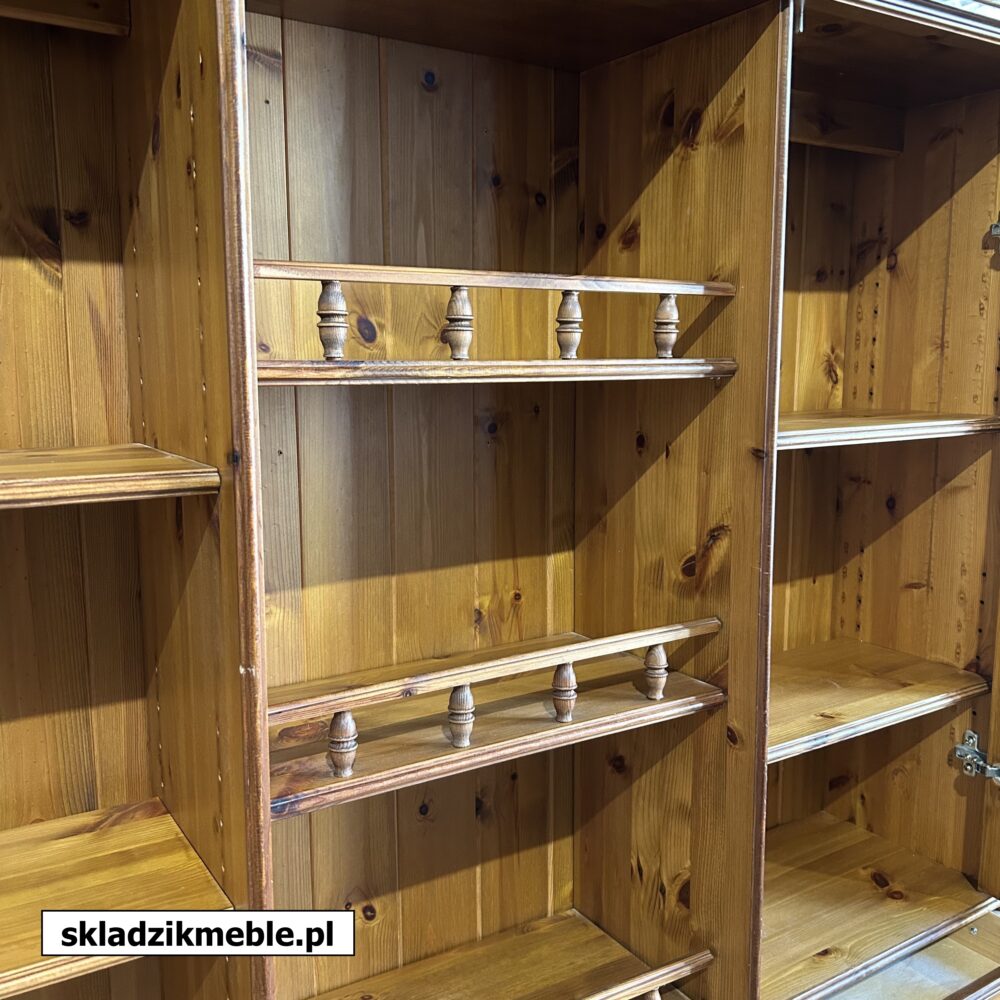 010325 KREDENS SOSNOWY WYSOKI W ODCIENIU MAHOŃ - obrazek 10