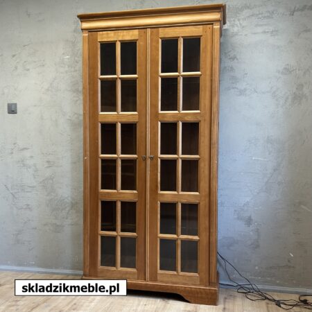 050525 SKANDYNAWSKA WITRYNA PRZESZKLONA PODŚWIETLANA