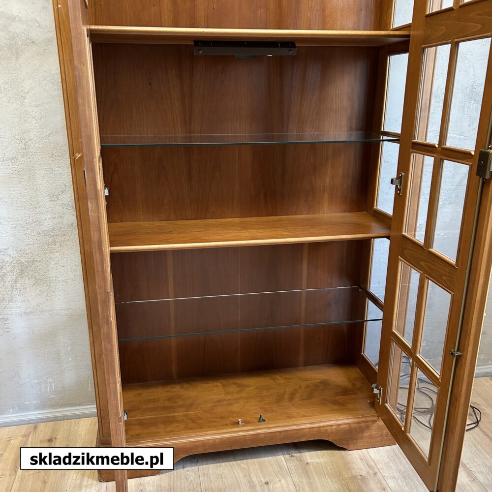 050525 SKANDYNAWSKA WITRYNA PRZESZKLONA PODŚWIETLANA - obrazek 13