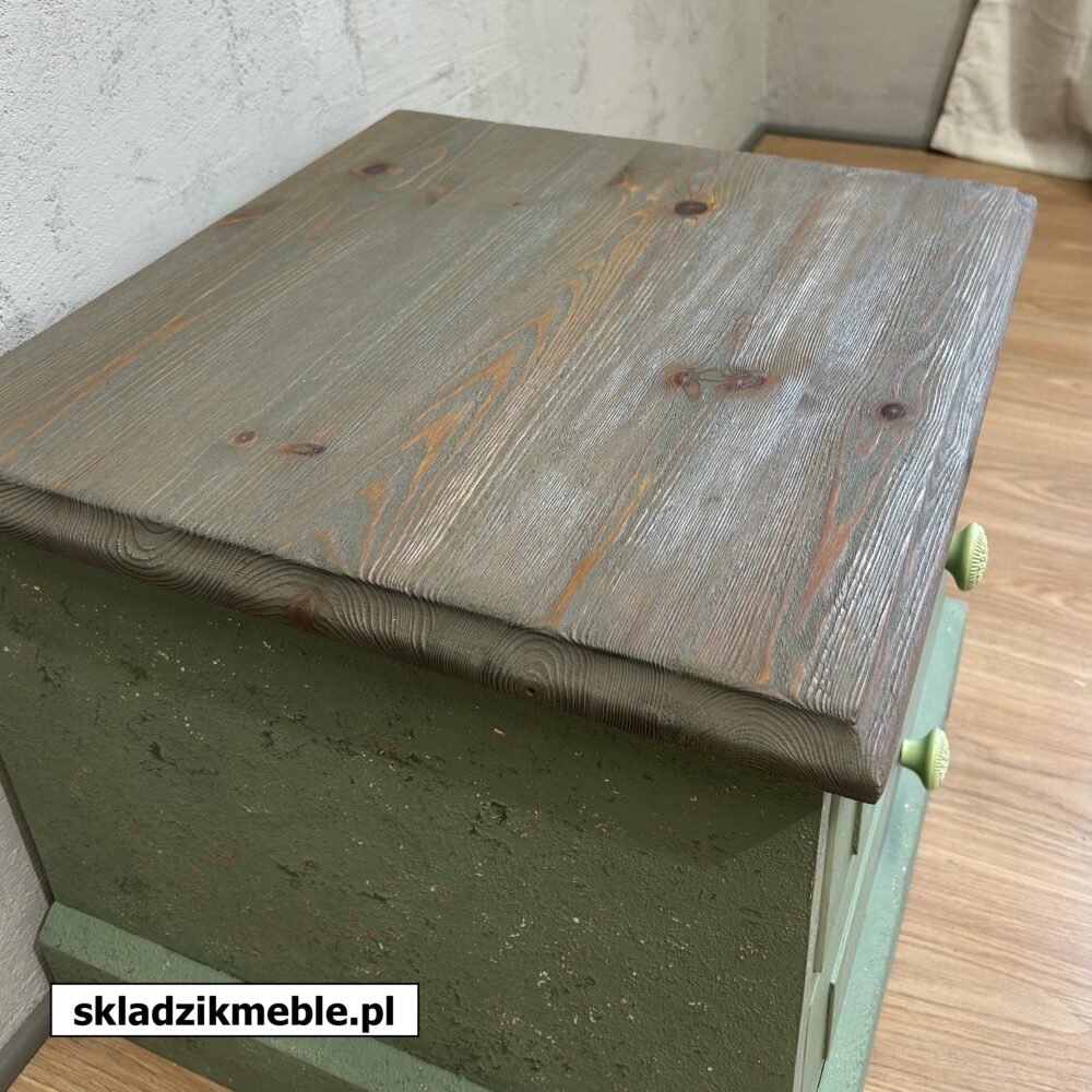 070725 NIEWIELKA SZAFKA Z DWIEMA SZUFLADKAMI, PO METAMORFOZIE - obrazek 6