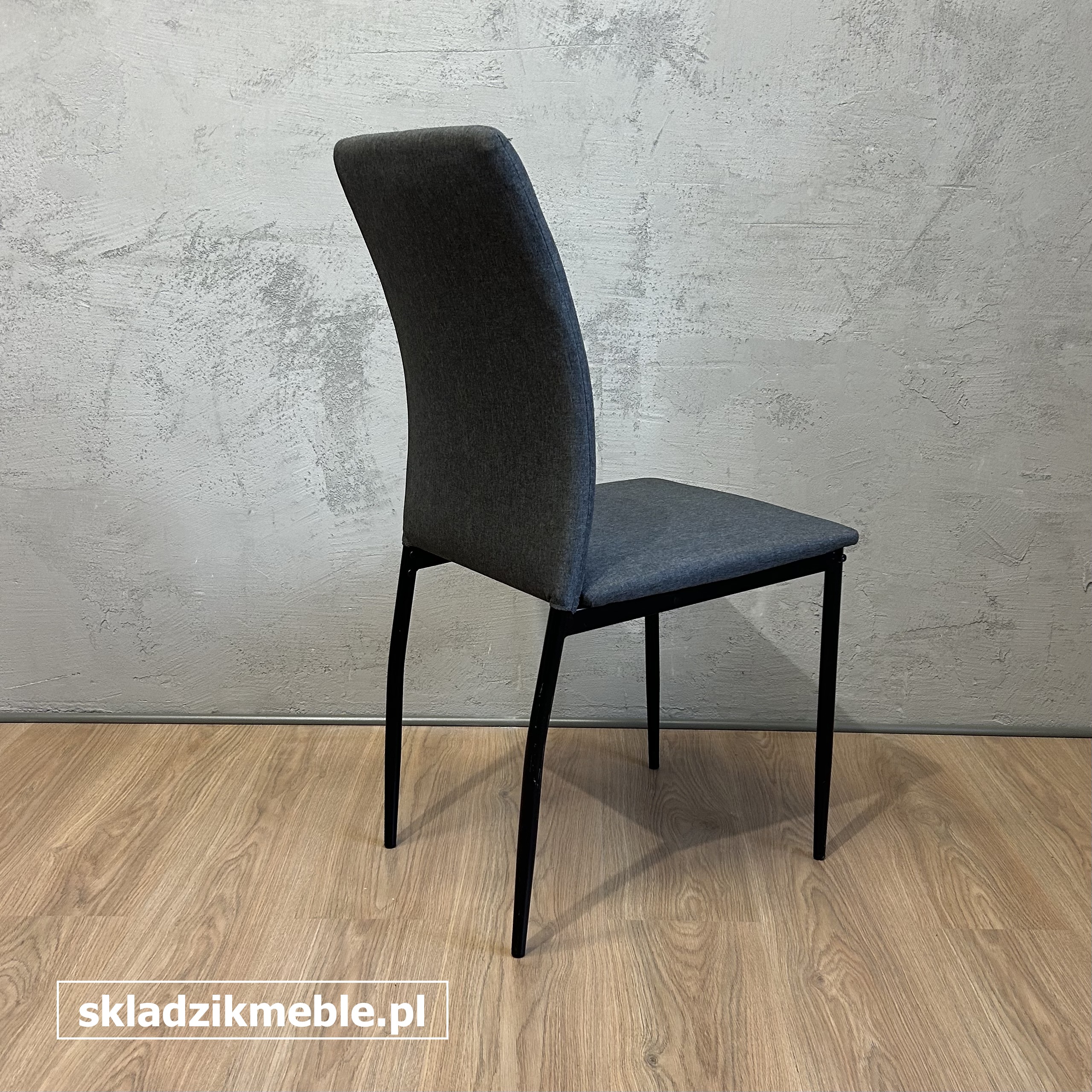 171224 PROSTE KRZESŁO BIUROWE CZARNE MATERIAŁ SZARY - obrazek 4