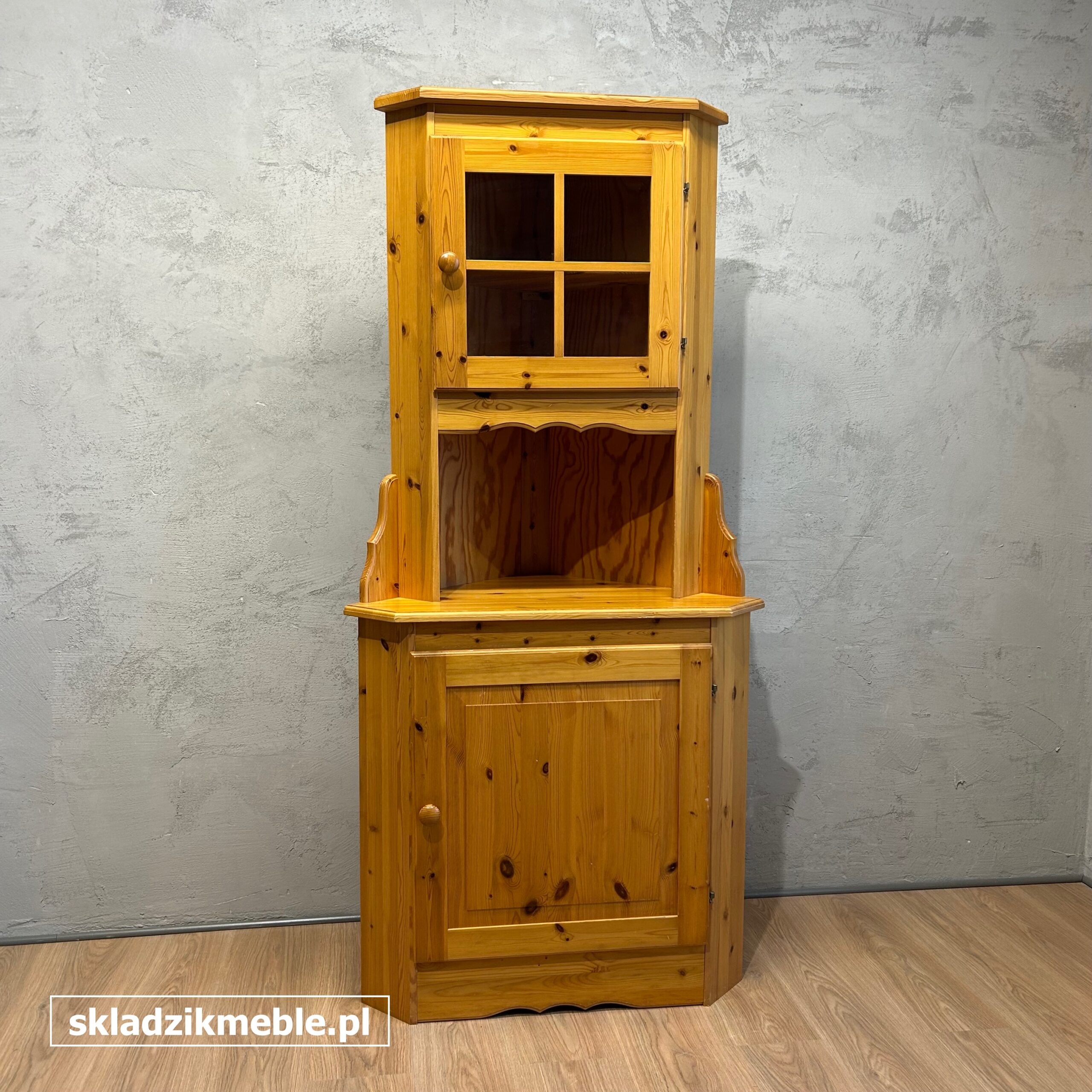 011025 KREDENS SOSNOWY NAROŻNY