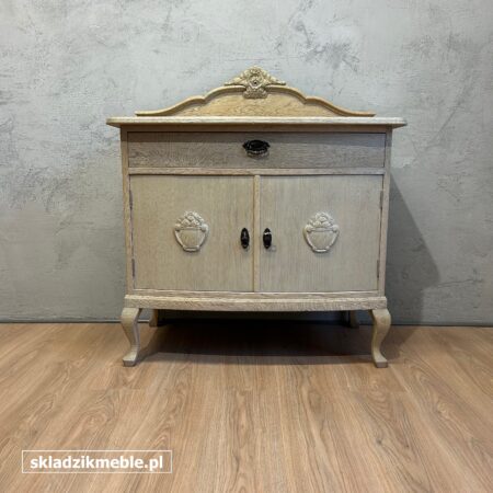 031025 KOMODA DĘBOWA W STYLU VINTAGE, Z EFEKTEM POBIELENIA