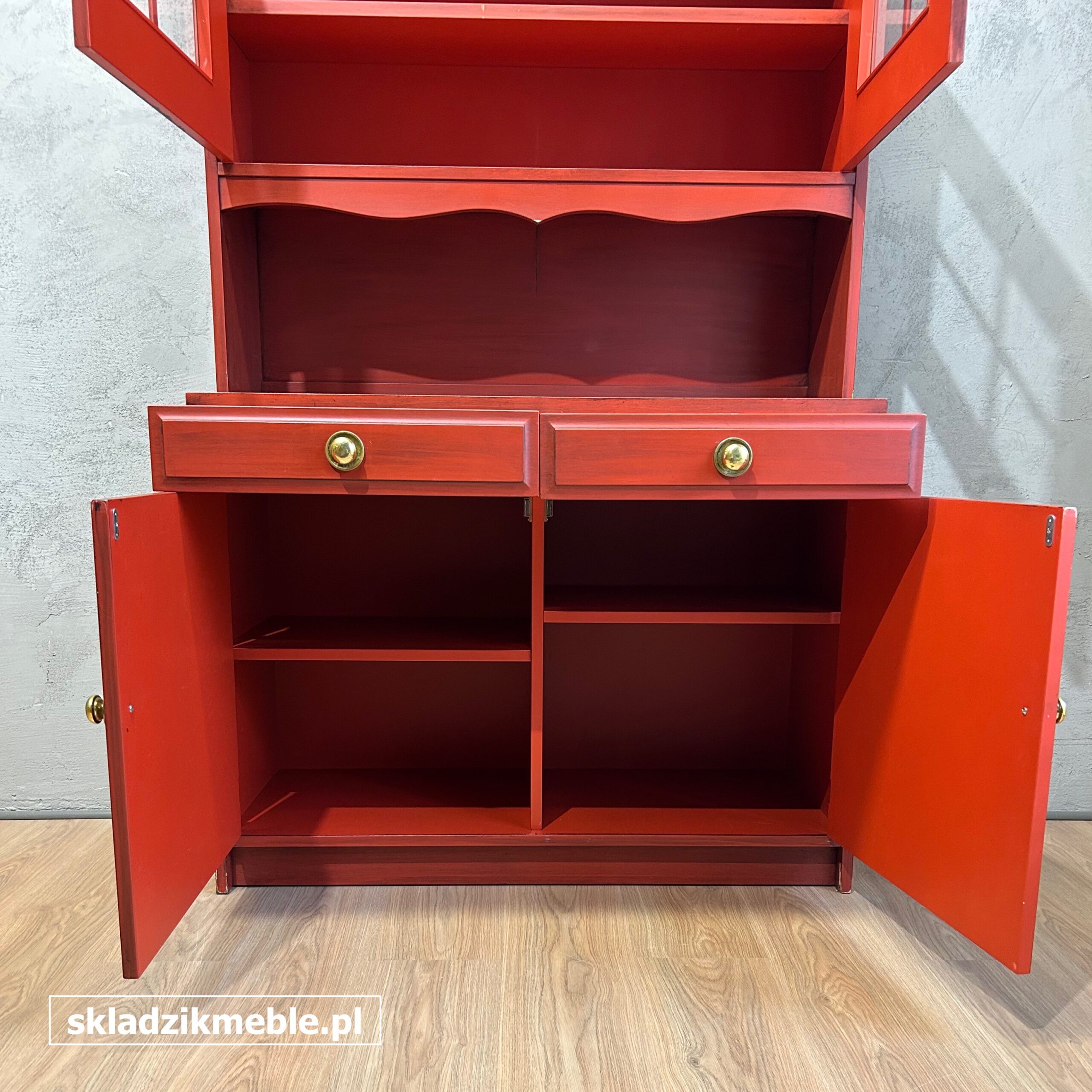 111025 SKANDYNAWSKI KREDENS W KOLORZE BURGUND - obrazek 7
