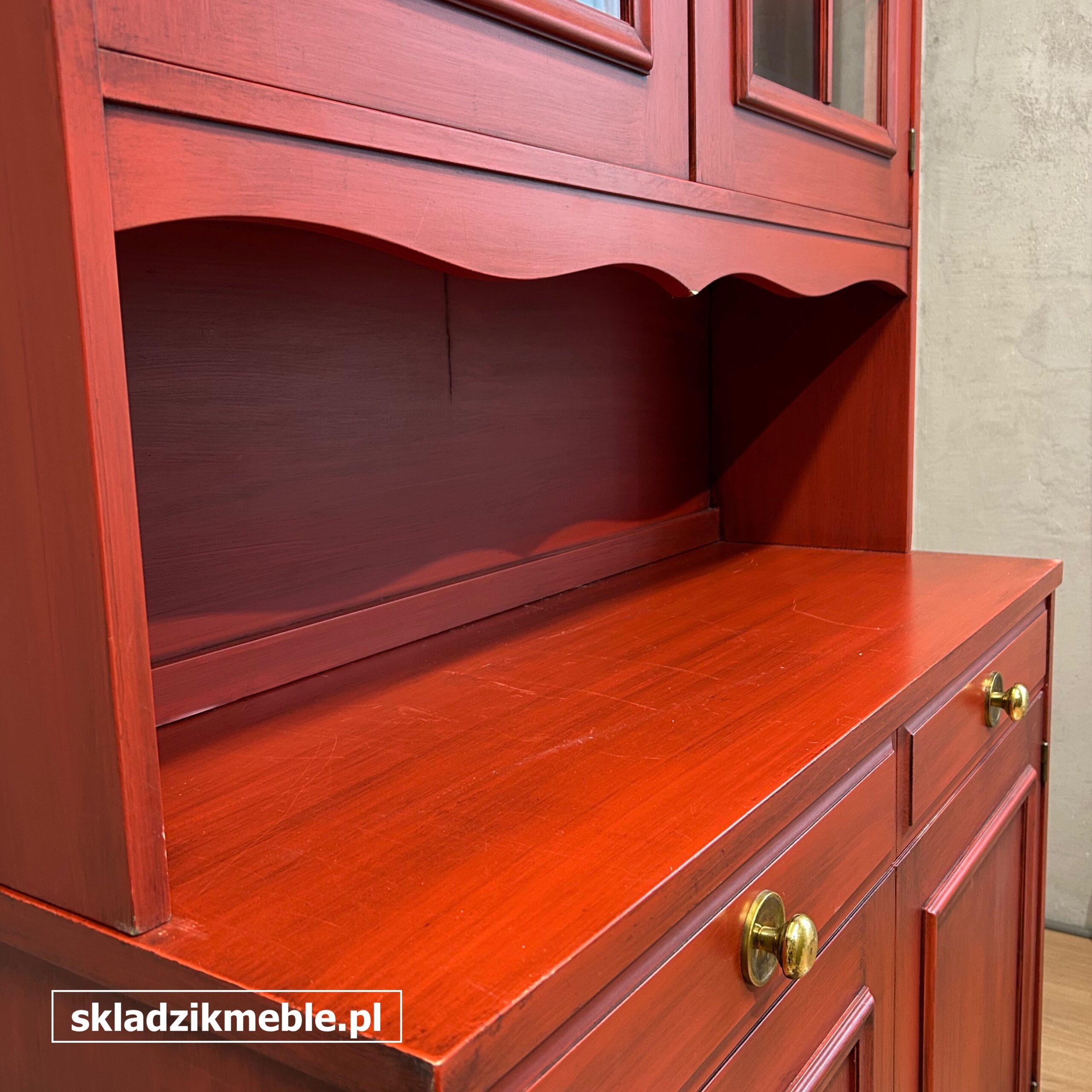 111025 SKANDYNAWSKI KREDENS W KOLORZE BURGUND - obrazek 5
