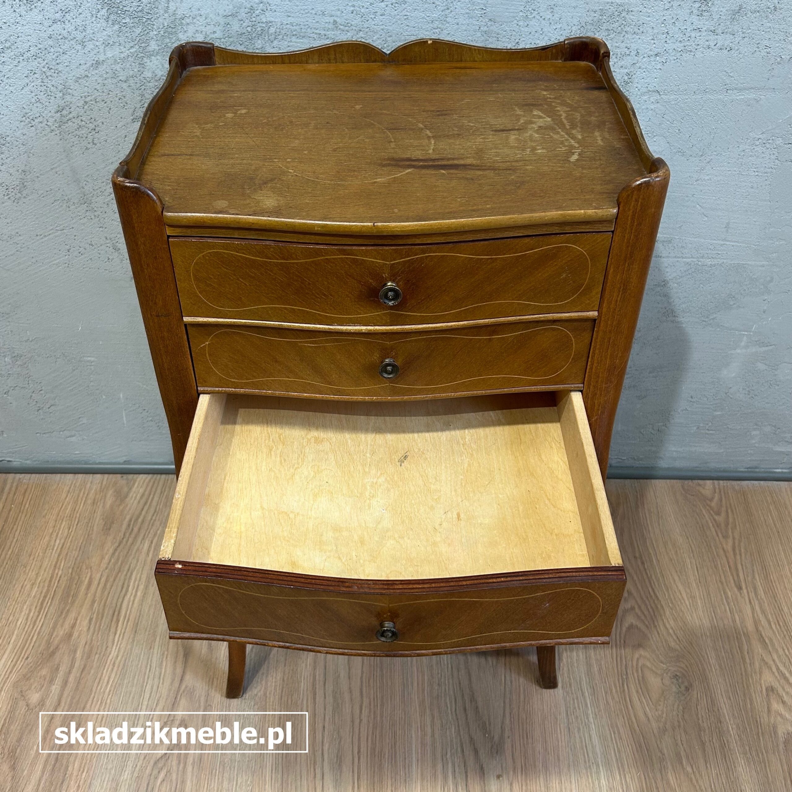 141025 MAŁA KOMODA, STOLIK, SZAFKA W STYLU LUDWIKOWSKIM - obrazek 7