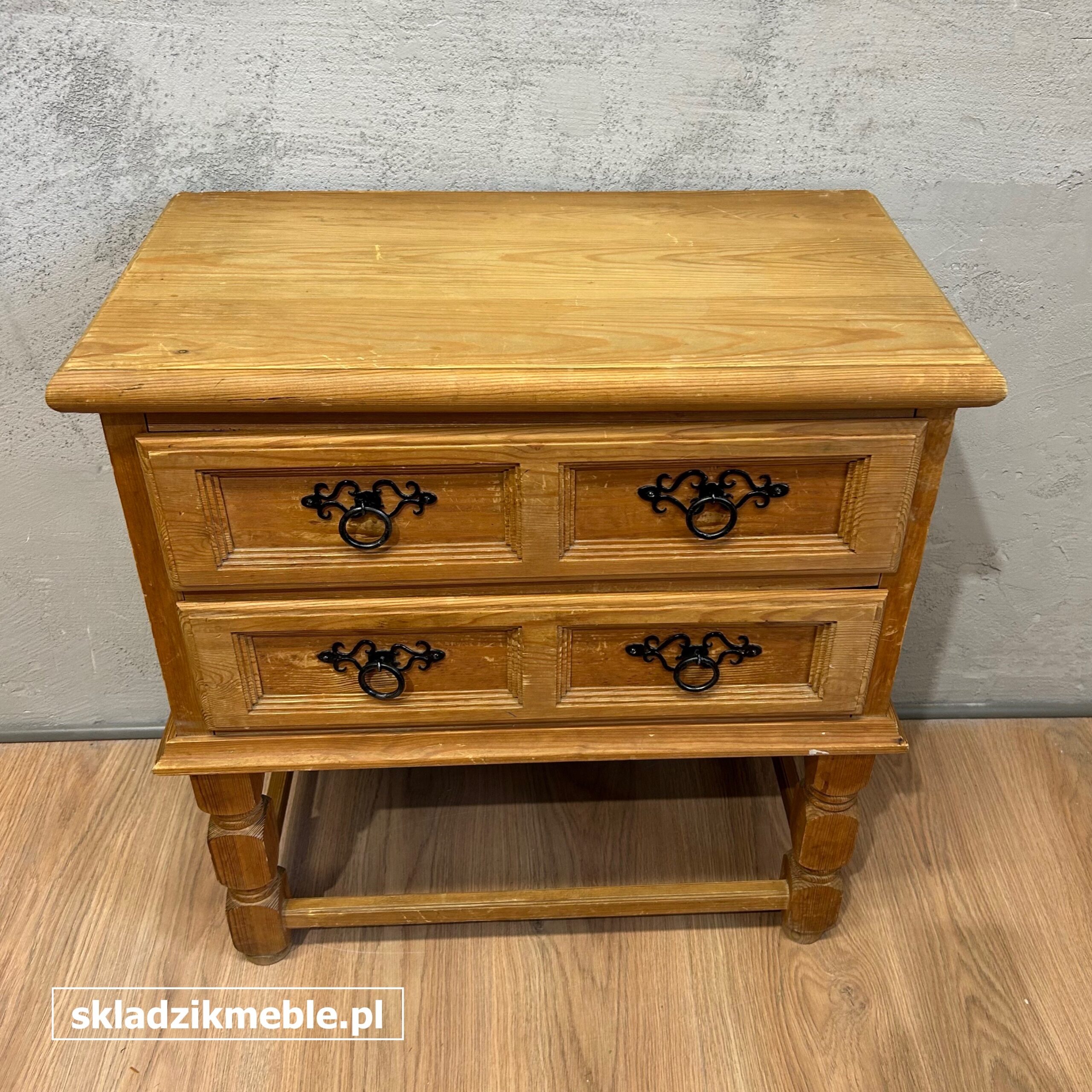 161025 MAŁA BAROKOWA KOMODA SOSNOWA Z DWIEMA SZUFLADAMI - obrazek 2