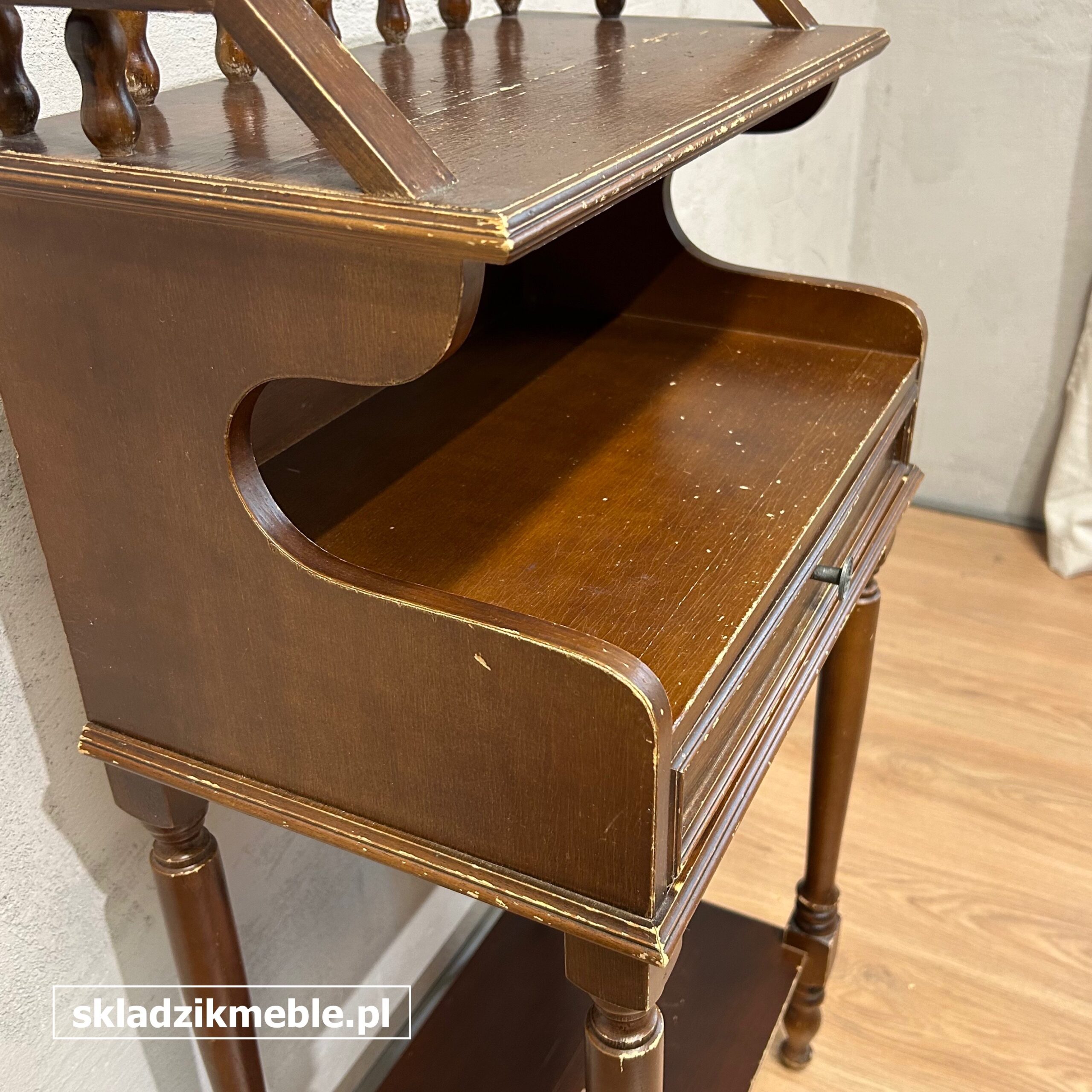 181025 NIEWIELKI, WYSOKI STOLIK, POMOCNIK, TELEFONIERA - obrazek 9