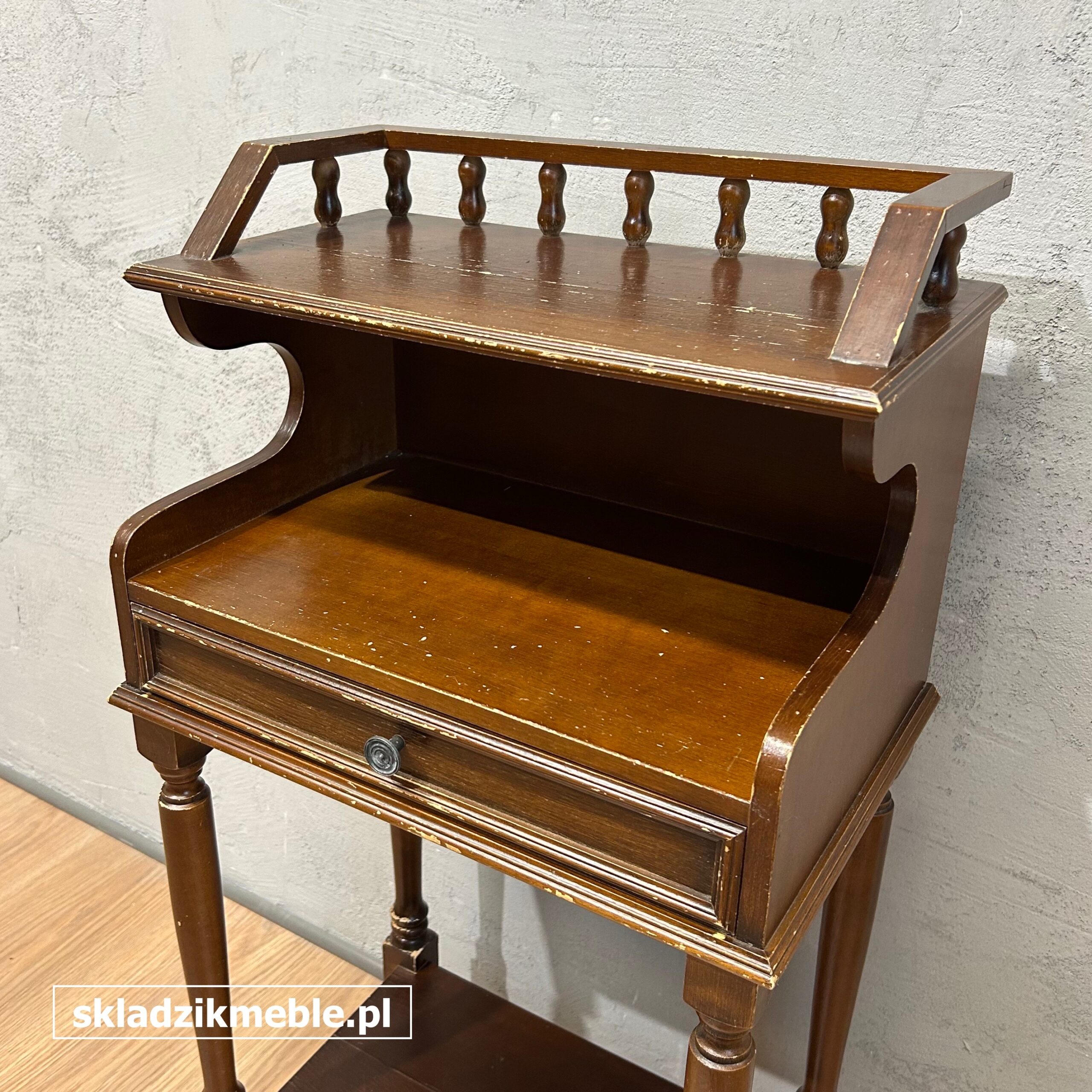 181025 NIEWIELKI, WYSOKI STOLIK, POMOCNIK, TELEFONIERA - obrazek 4