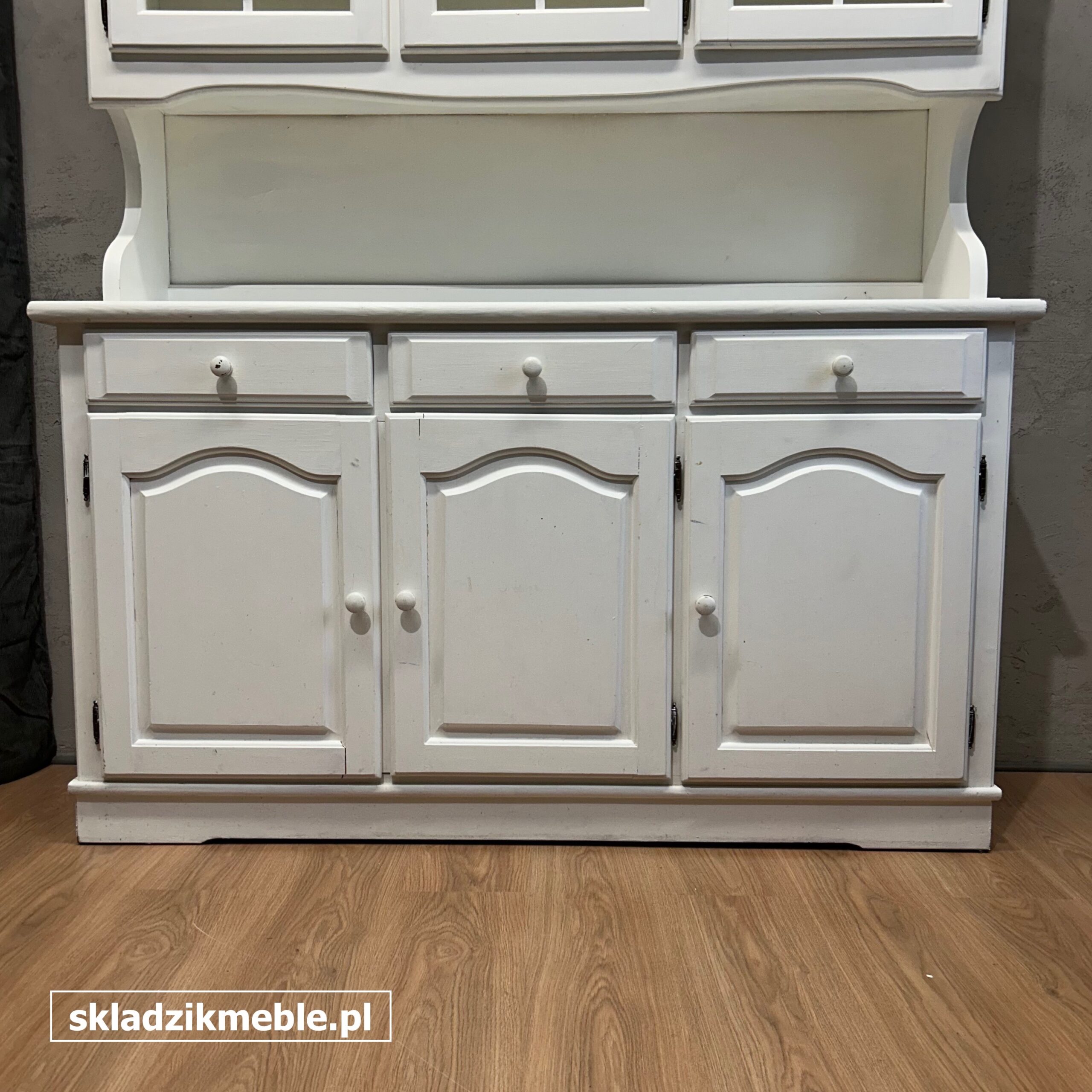 221025 SOLIDNY KREDENS SOSNOWY W KOLORZE BIAŁYM - obrazek 7