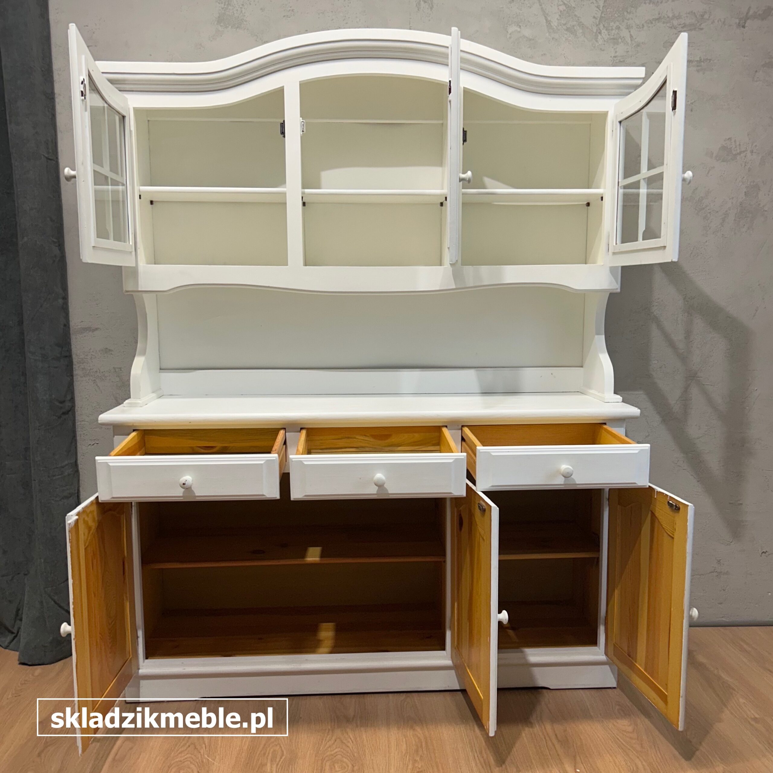 221025 SOLIDNY KREDENS SOSNOWY W KOLORZE BIAŁYM - obrazek 8