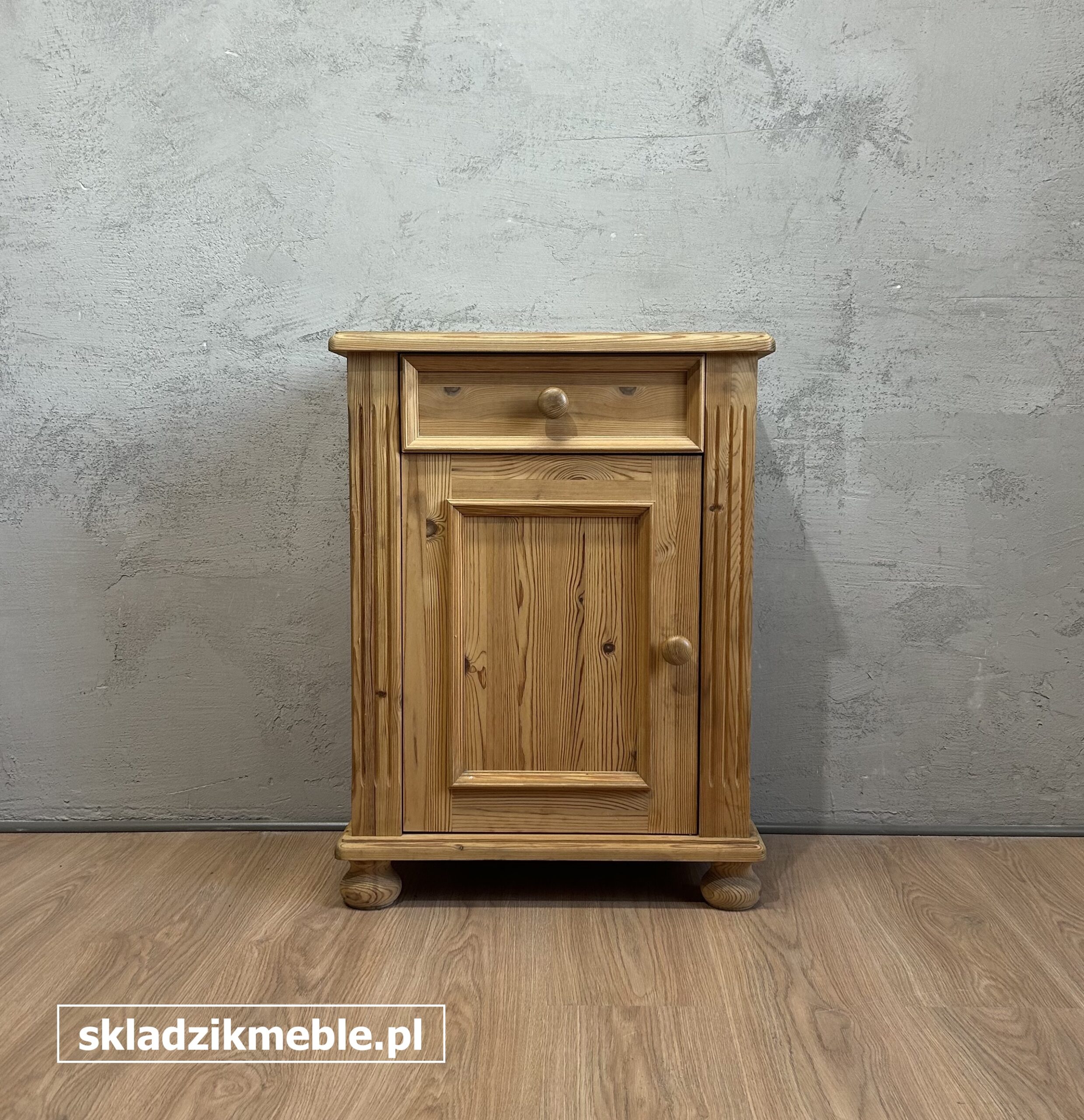 201025 MAŁA KOMODA, SZAFKA NOCNA, NAKASTLIK