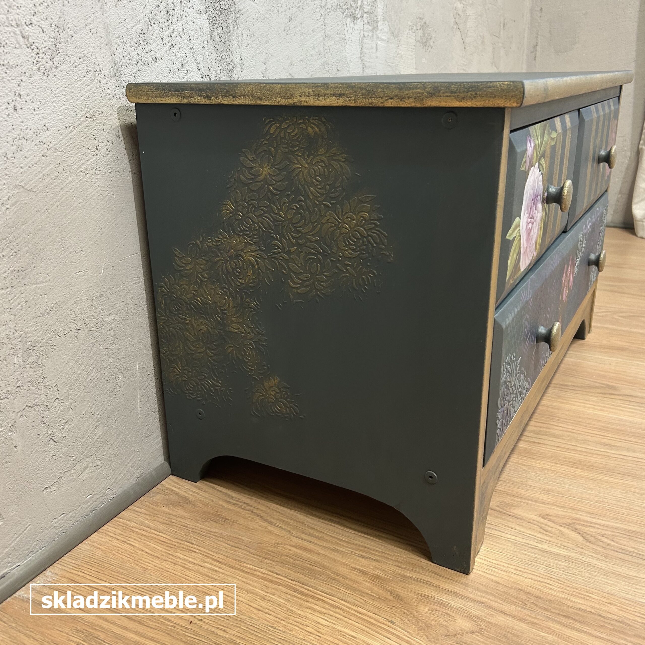 211025 NISKA KOMODA W ODCIENIU SZARONIEBIESKIM, PO METAMORFOZIE - obrazek 6