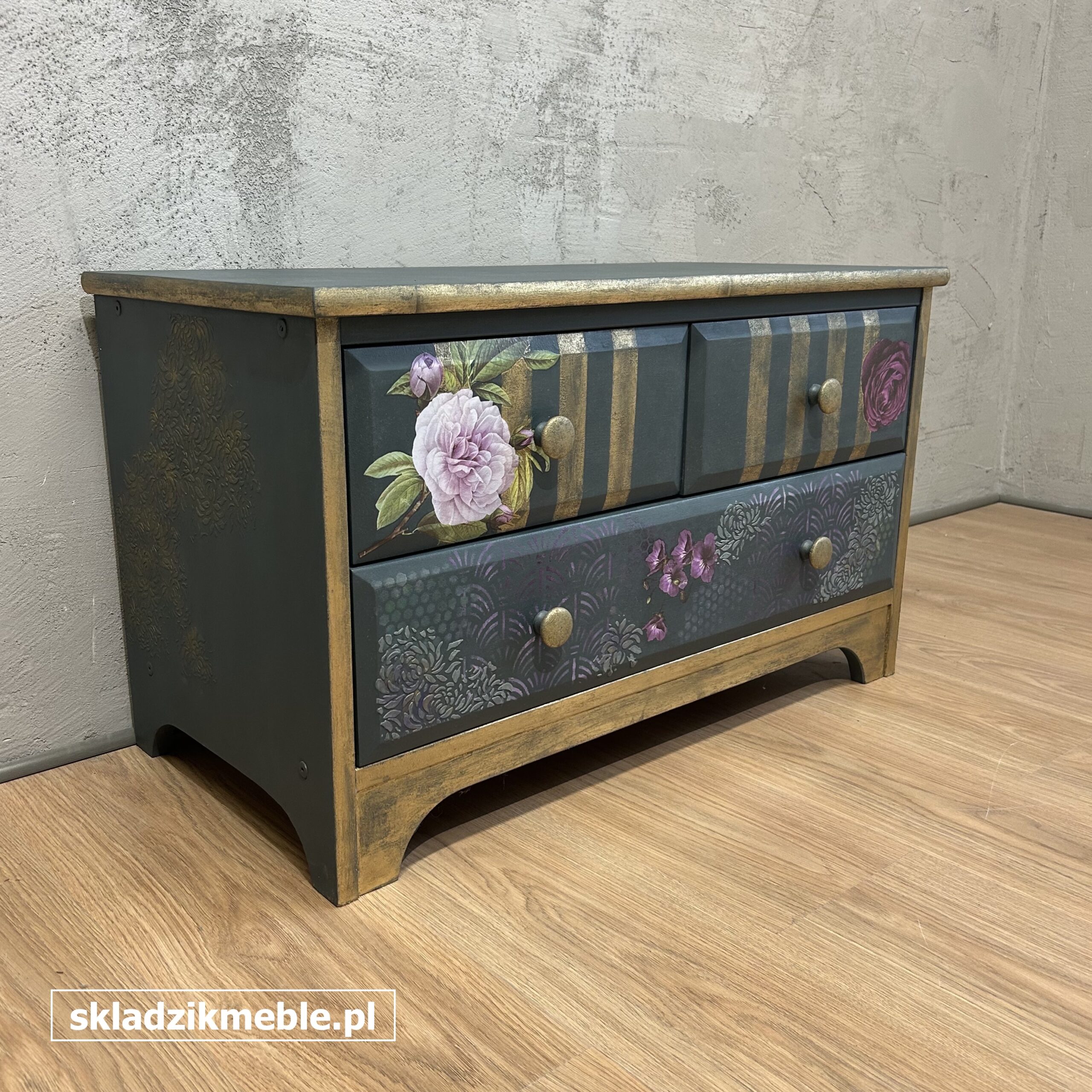211025 NISKA KOMODA W ODCIENIU SZARONIEBIESKIM, PO METAMORFOZIE - obrazek 7