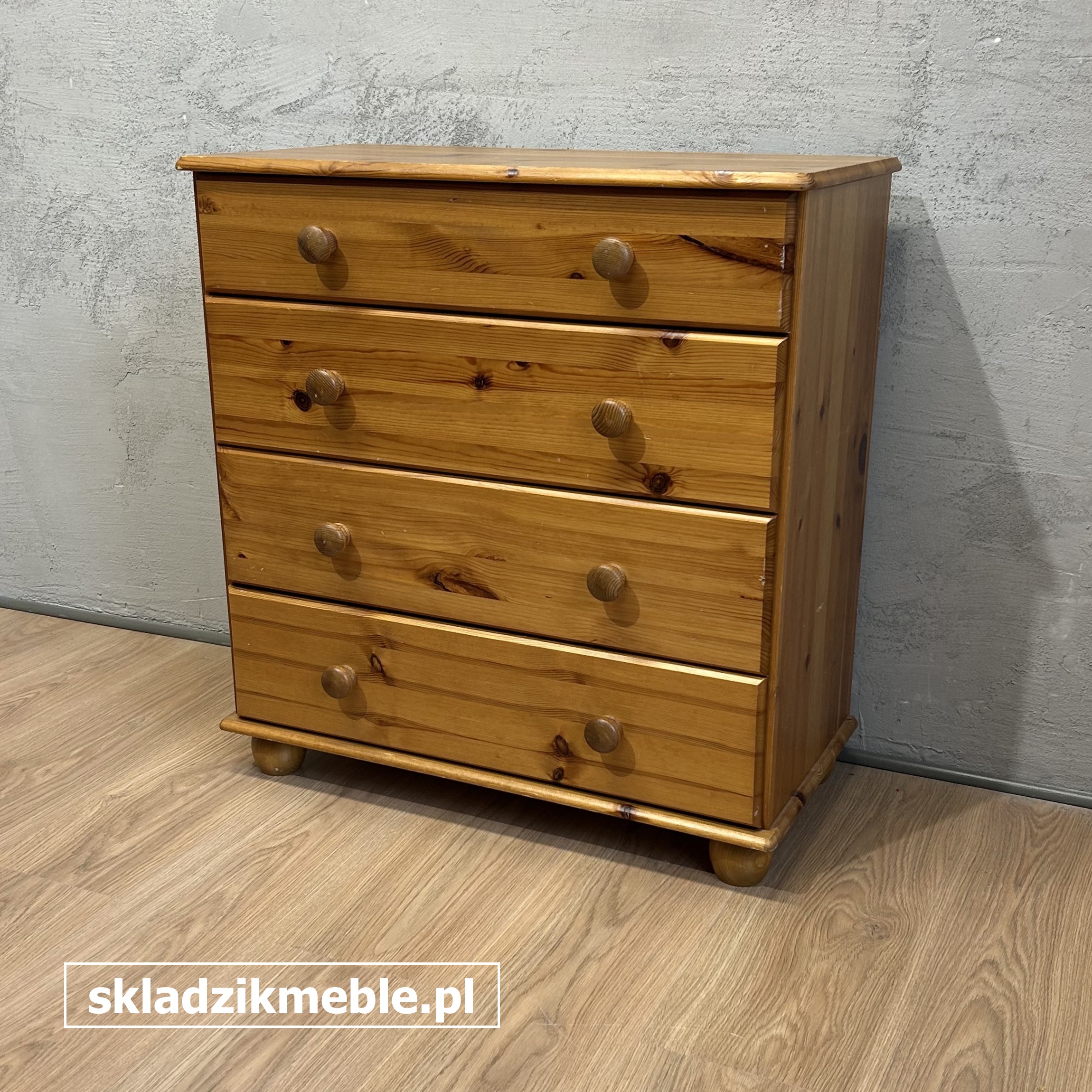 291025 MAŁA KOMODA SOSNOWA Z CZTEREMA SZUFLADKAMI - obrazek 6