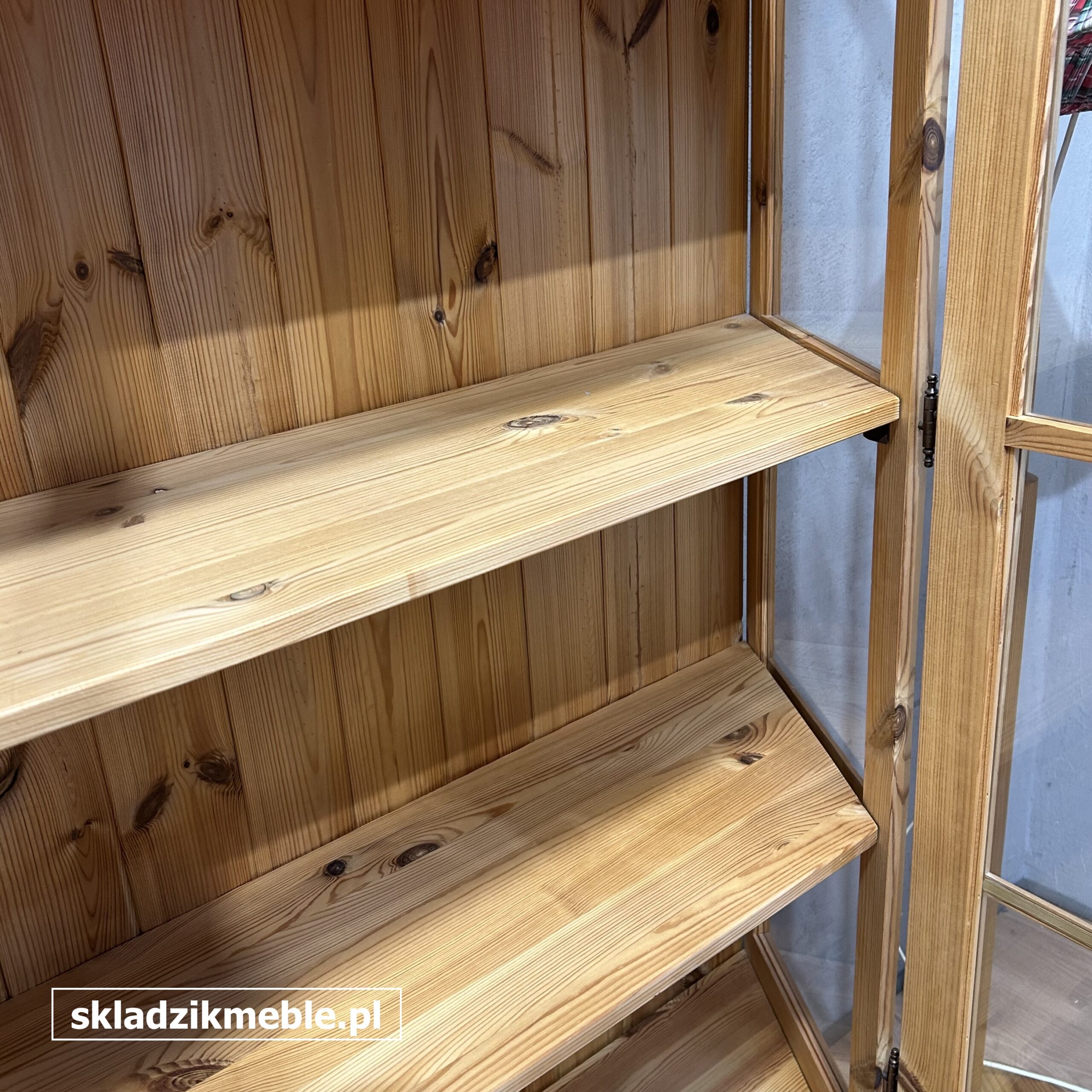 051125 BIBLIOTECZKA, WITRYNA SOSNOWA W KSZTAŁCIE TRAPEZU - obrazek 7