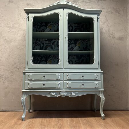 071225 WITRYNA LUDWIKOWSKA KOLORZE JASNO-NIEBIESKO-ZIELONYM PO METAMORFOZIE