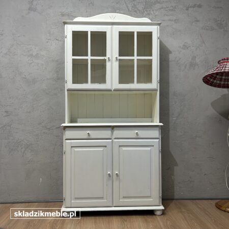 191225 BIAŁY, WĄSKI KREDENS SOSNOWY, PROSTY I FUNKCJONALNY